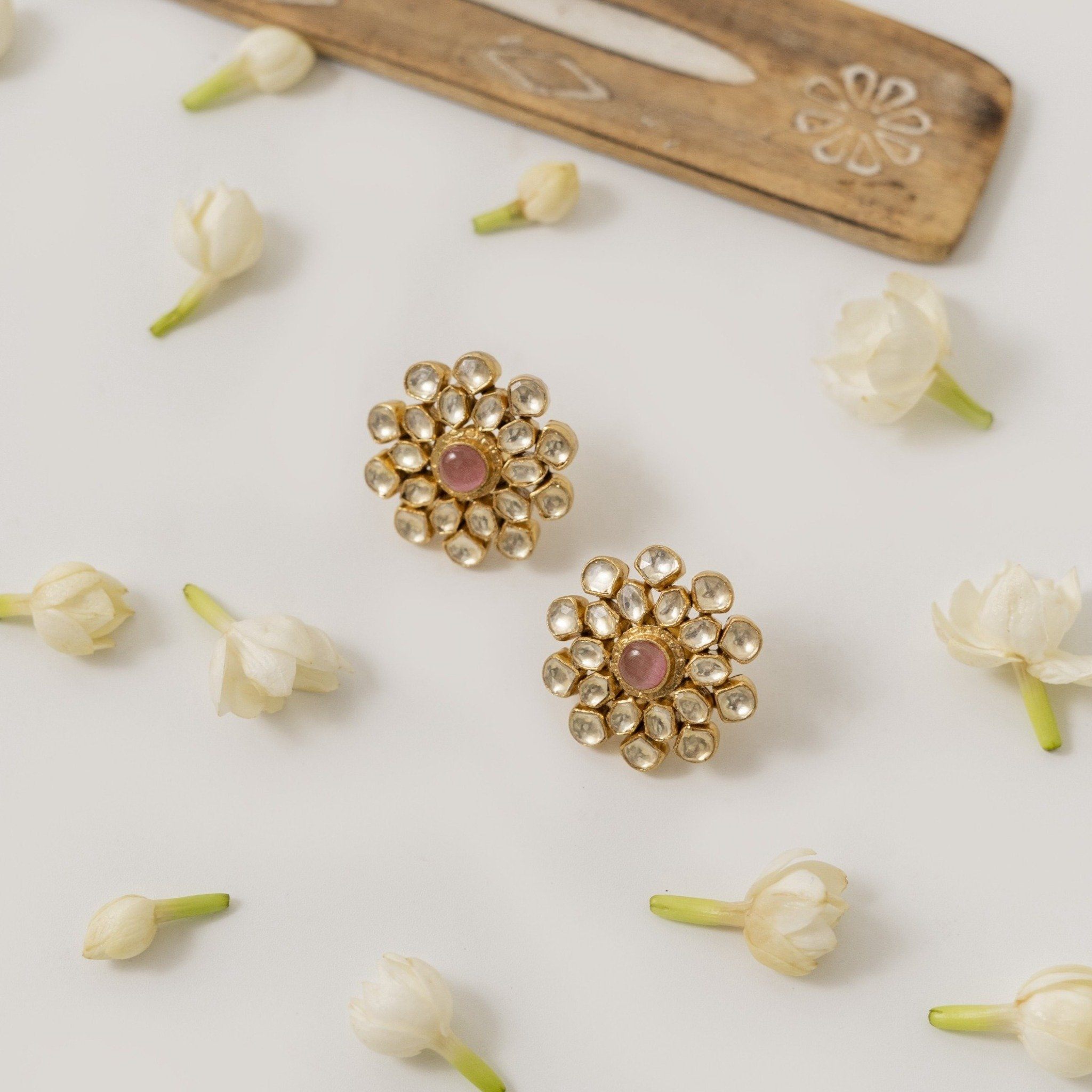 Phool Kundan Studs